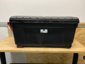 lot 73 image: IRIS Large Plastic Storage Bin with Wheels