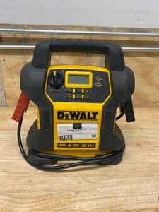 lot 92 image: DEWALT 1400 Peak Amp Jump Start with Digital Compressor