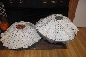 lot 74 image: 2 Small Vintage Can-Can Skirts