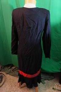 lot 91 image: Roaring 20s Drop Waist Dress