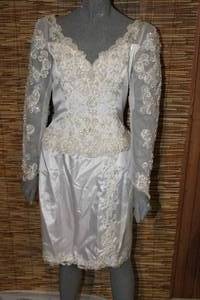 lot 5 image: San-Martin International Bridals 2 in 1 Beaded Wedding Dress