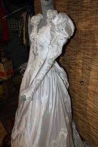 lot 6 image: Traditional with a Twist White Wedding Dress