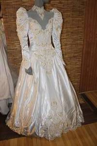lot 10 image: Continental White Ornate Victorian Style Wedding Dress