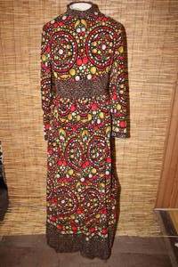 lot 52 image: Totally 70s Cirette Peasant Dress Sz S