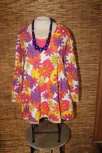 lot 55 image: 60s Flower Power Mini Dress Sz M