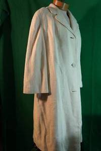 lot 27 image: Vintage Betty Rose Ivory 1950s Swing Coat Intl Womens Garment Union