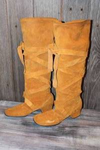 lot 29 image: Super Suede Seventies Boots Sz 8.5