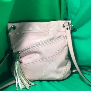 lot 39 image: B. Makowski Pink Leather Crossbody