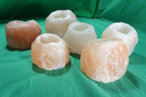 lot 134 image: 6 Himalayan Salt Candle Holders