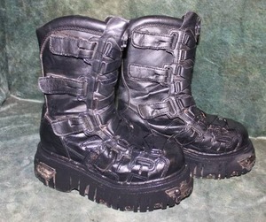lot 196 image: Womens Chunky Biker Goth Boots, Sz 5