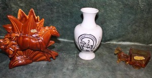 lot 160 image: Horse Themed Collectibles
