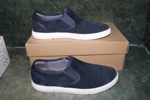 lot 151 image: Clarks Mens Blue Suede Slip-On Shoes Sz 11