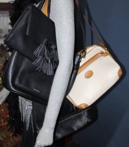 lot 154 image: 4 Leather Purses & Wallet