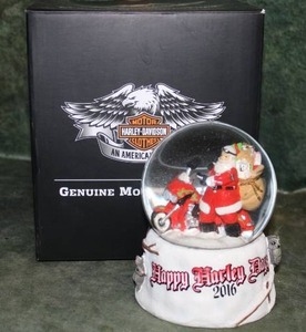 lot 122 image: Collectible Harley Davidson Snow Globe 2016