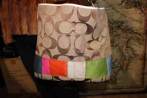 lot 164 image: Coach Satchel Purse