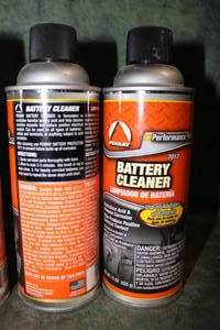 lot 203 image: 4 Cans of Penray Battery Cleaner