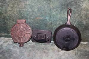 lot 90 image: Lodge Cast Iron Pan, Meat Press & Imperial Press