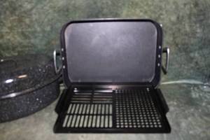 lot 88 image: Roaster Pans