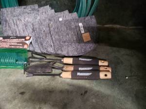 lot 208 image: Gardening Supplies