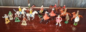 Lot of Vintage Cast Iron Western and Military Figures