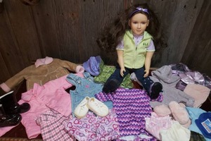 1999 My Twinn Doll with of Clothes