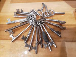 Skeleton & Other Keys