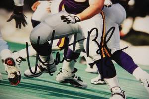 lot 35 image: Matt Birk Minnesota Vikings 8x10 Photo Autograph