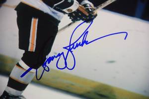 lot 45 image: Henry Boucha Minnesota North Stars 8x10 Photo Autograph