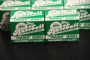 lot 77 image: 1991 Topps Traded Baseball Complete Set Lot  11 Sets