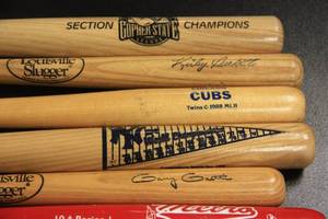 lot 103 image: Mini Souvenir Baseball Bat Lot  11 Bats