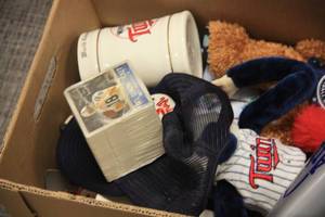 lot 104 image: Massive Novelty and Collectibles Resale Lot