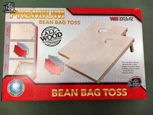 lot 091 image: Wild Sports Premium Bean Bag Toss New in Box