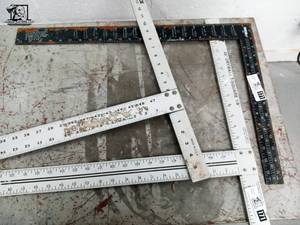 lot 171 image: 2 48 Drywall T-sqares and 1 Johnson Square