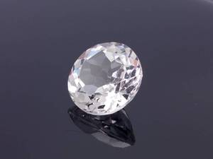 lot 25E image: 4.71 Carat White Topaz Round Cut Gemstone