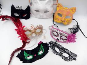 Childs Medium Ninja Turtle Costume W Assorted Masquerade Masks