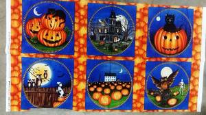 4 Halloween Themed Wall Hangings