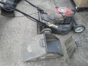 lot 12 image: Craftsman Lawn mower EZ Walk rear self-propelled