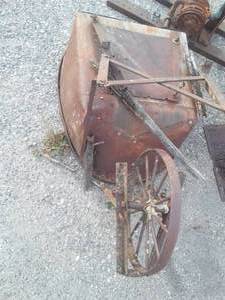 lot 17 image: Antique Wheelbarrow