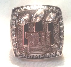lot 45 image: New York Giants Super Bowl ring.  ELI Mann Manning,
