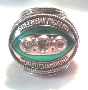 lot 125 image: Green Bay Packers Super Bowl Ring- Bart Starr