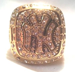 lot 130 image: New York Yankees World Series Ring-Marianno Rivera