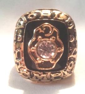 lot 131 image: Mohammad Ali World Boxing Champion Ring