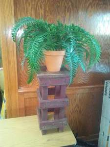 lot 68 image: Plant stand & artificial fern.