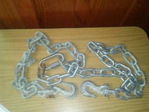 lot 78 image: 8 foot tow chain- with add a link