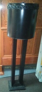lot 89 image: Modern Floor Lamp- with Shade
