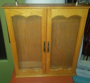 lot 109 image: Cute cabinet
