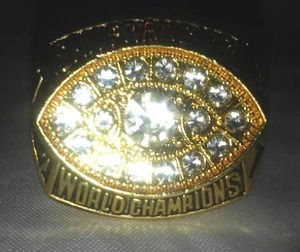 lot 176 image: San Francisco 49ers Super Bowl Ring. Joe Montana