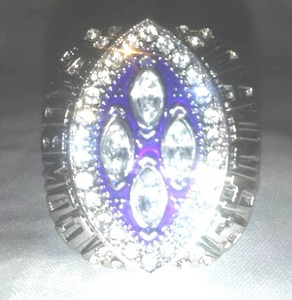 lot 179 image: Dallas Cowboys Super Bowl Ring, Michael Irvin,