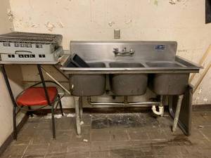 lot 26 image: Stainless Steel Triple Tub Sink