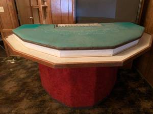lot 59 image: Black Jack Table 6 Wide